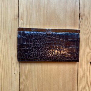 Crocodile Clutch - Wine